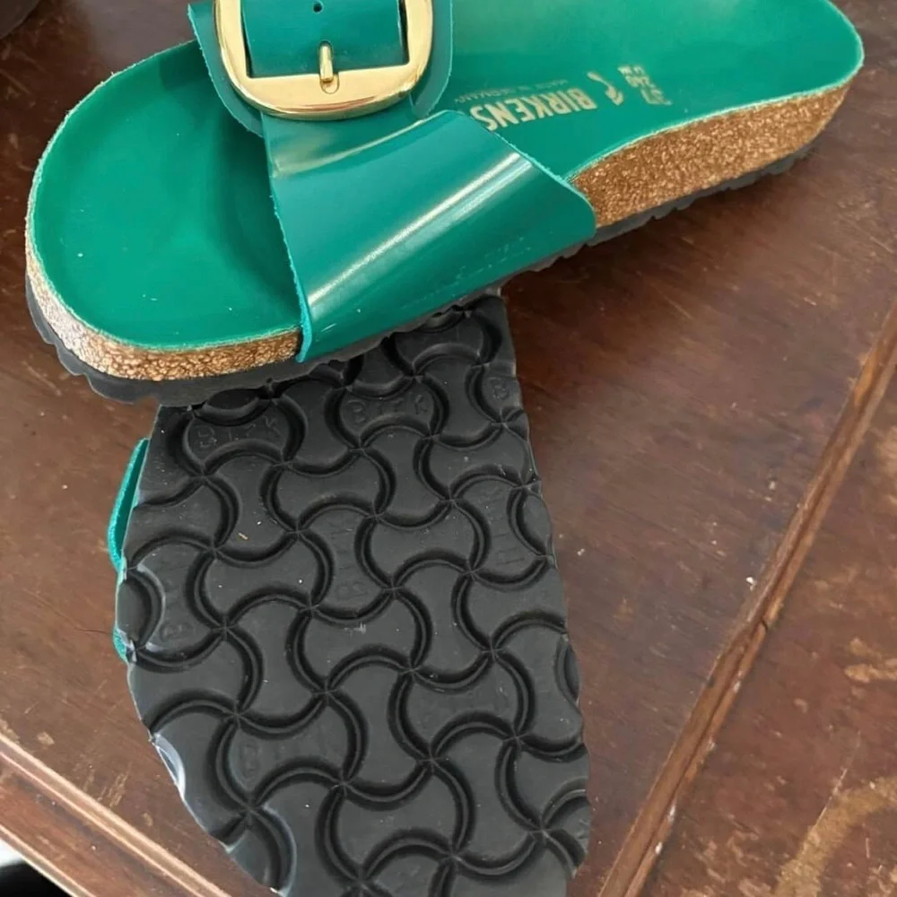 Birkenstock | 37 | Madrid Hammered Big Buckle Natural Leather Patent High Shine - Picture 6 of 7